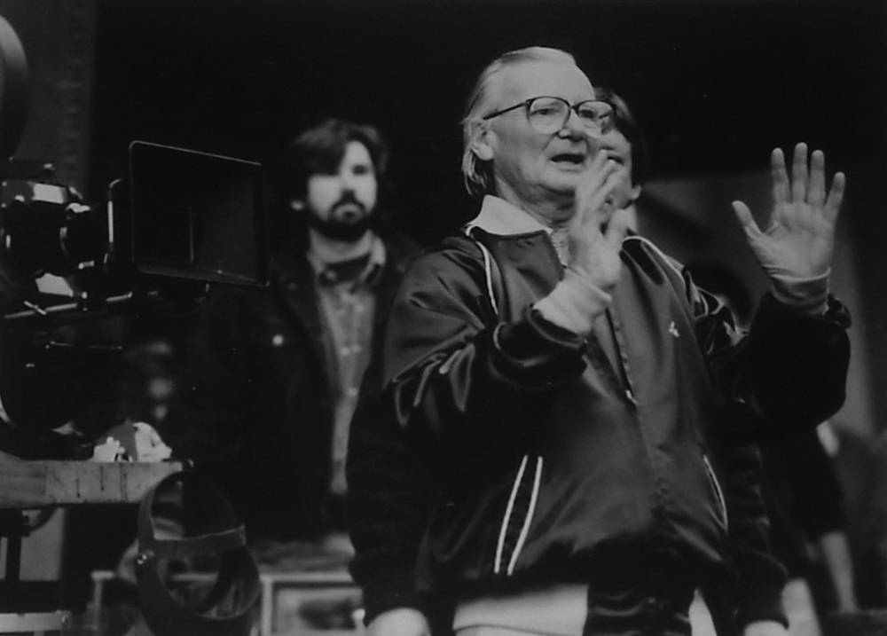 J Lee Thompson on the set of Murphys Law