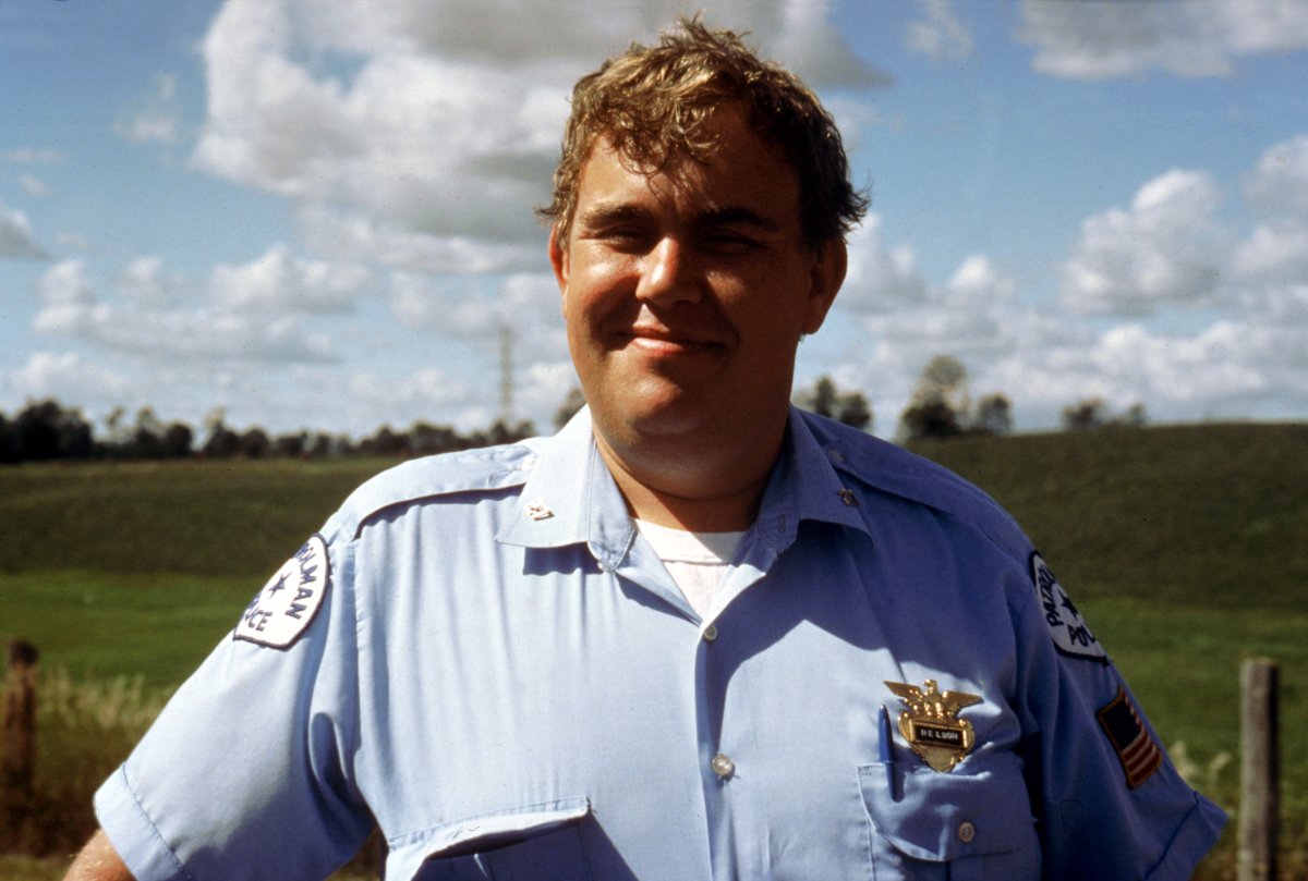 John Candy in Follow That Bird