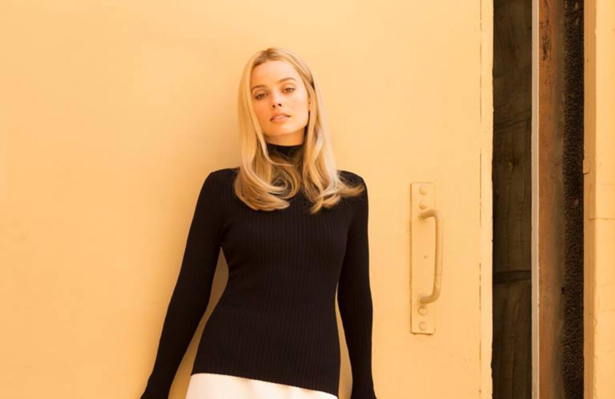 Margot Robbie Channels ’60s Hollywood