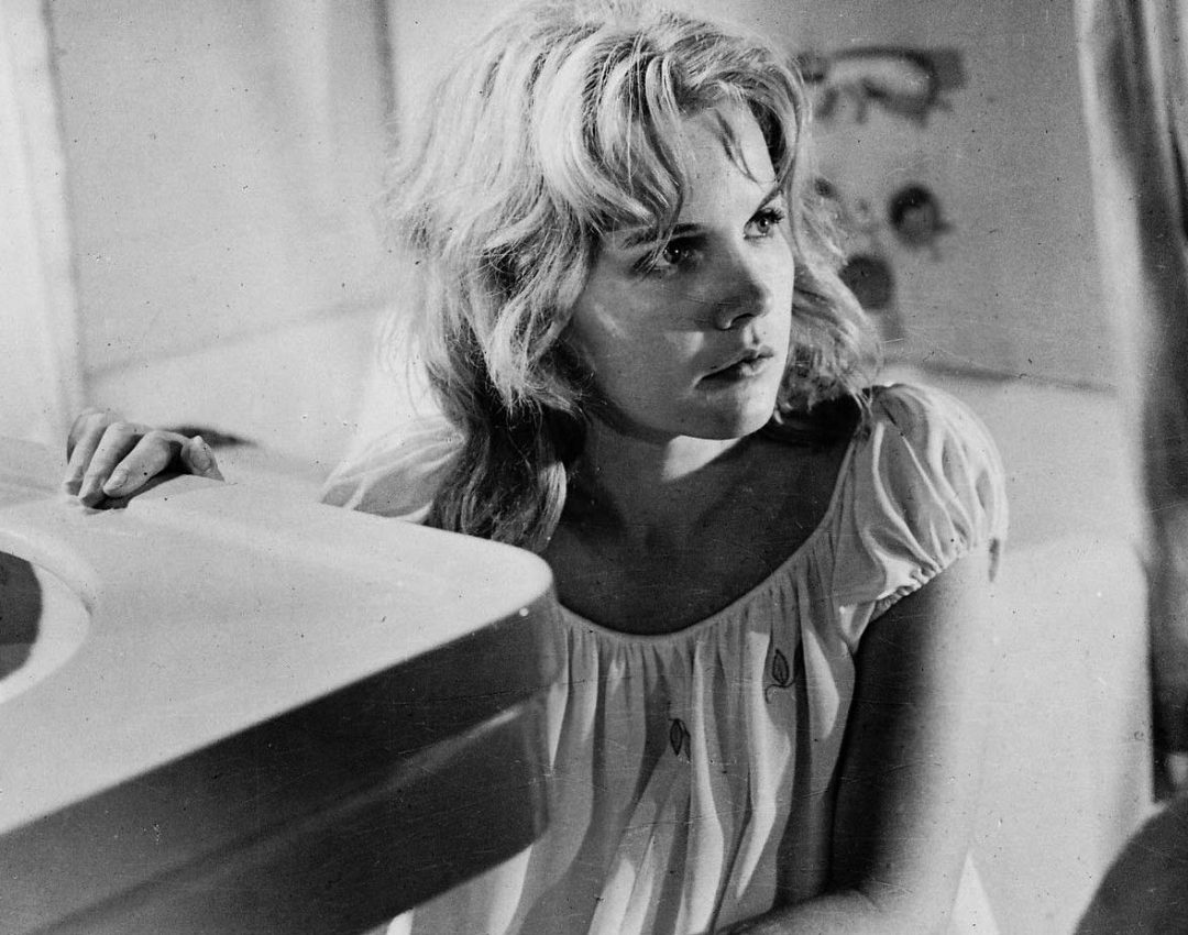 Carroll Baker in Something Wild